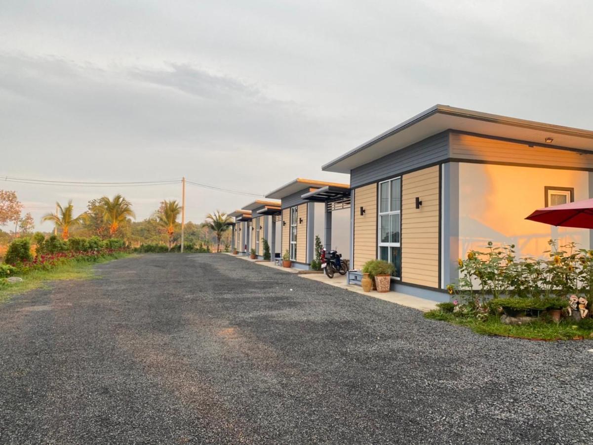 Ok Farm Resort Det Udom Екстер'єр фото
